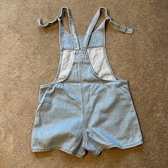Forever 21 Jean Short Overall - Picture 4 of 6